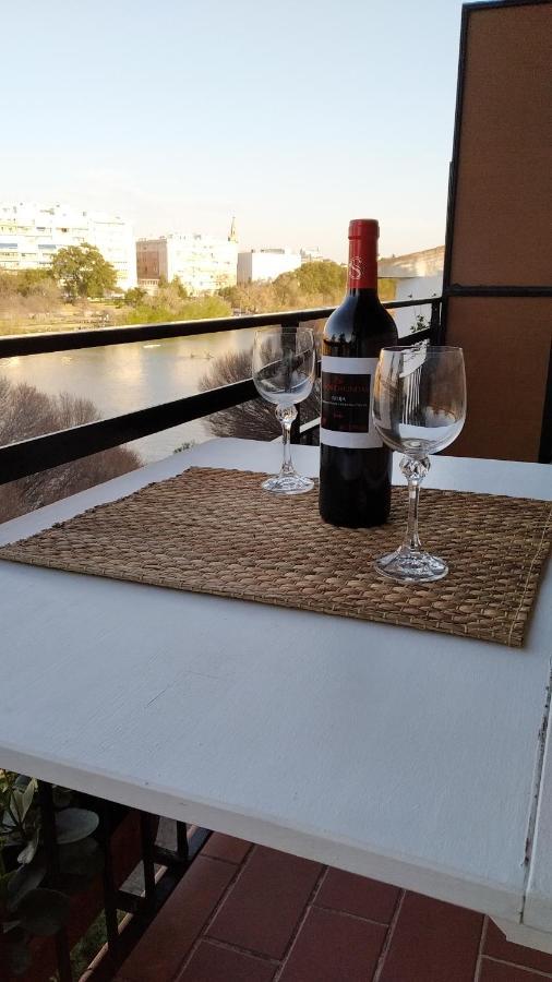 Apartamento Con Vistas Al Rio Guadalquivir En Triana, Sevilla 外观 照片