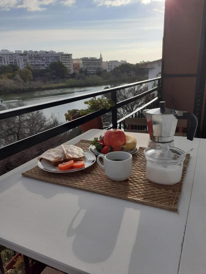 Apartamento Con Vistas Al Rio Guadalquivir En Triana, Sevilla 外观 照片
